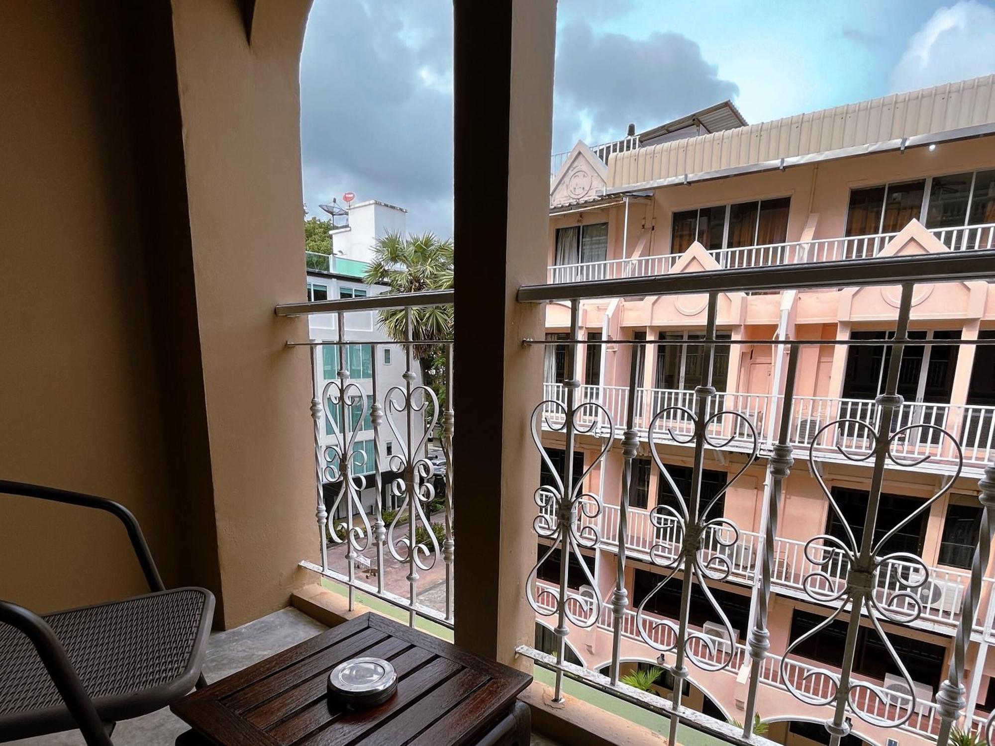 Grand Orlov Apart Hotel Patong Ngoại thất bức ảnh